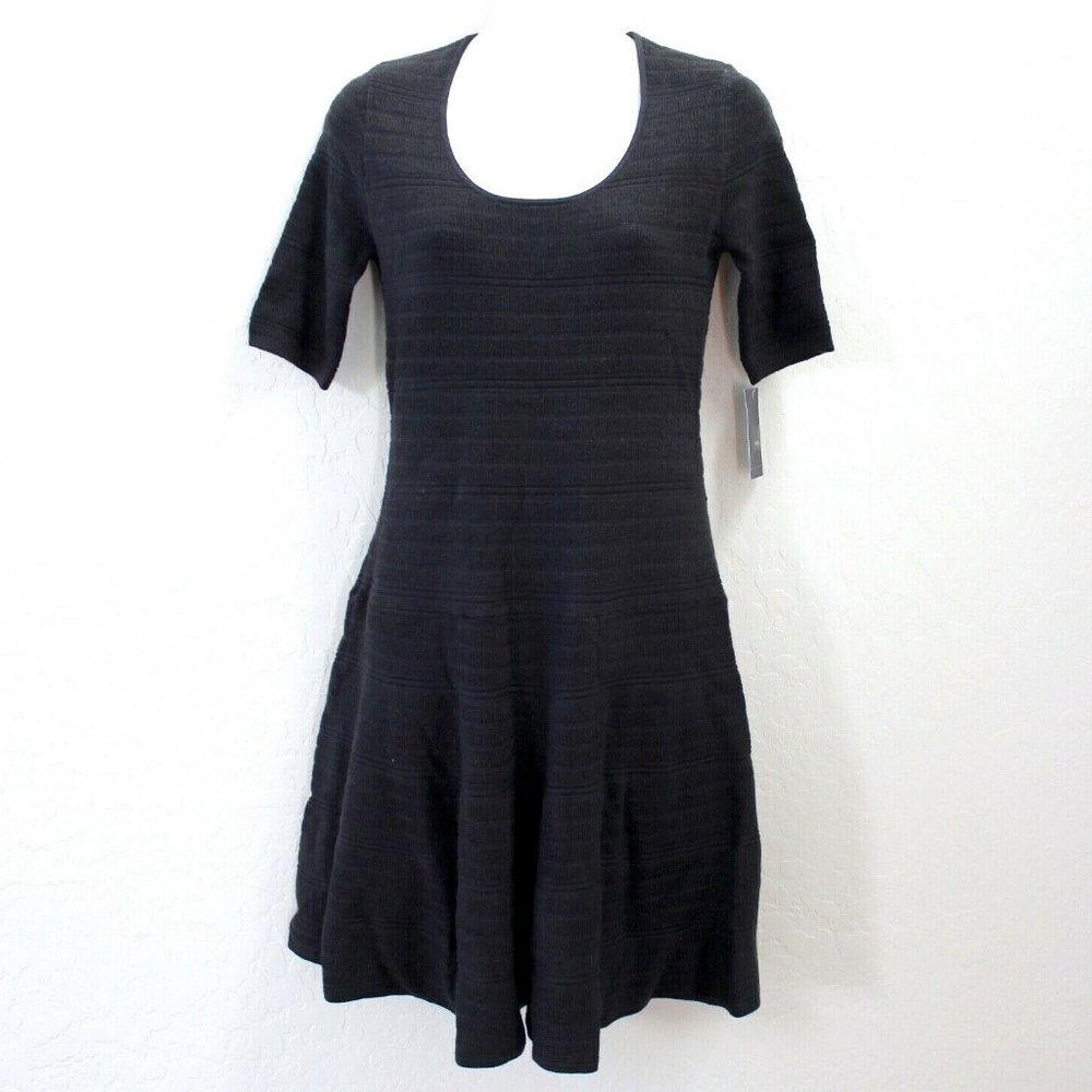 Mossimo Short Sleeve Ribbed Knit Fit & Flare Sweater Dress Size M